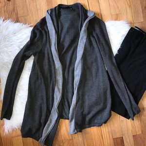 $5 DEAL Daisy Fuentes Gray Cardigan